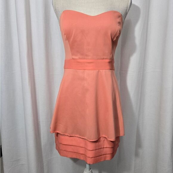 BCBGeneration Dress Size 10 Strapless Layered Pleat Mini y2k - Picture 3 of 11